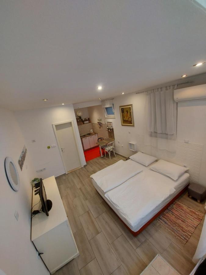 Studio Apartment CONTE Split Exterior foto